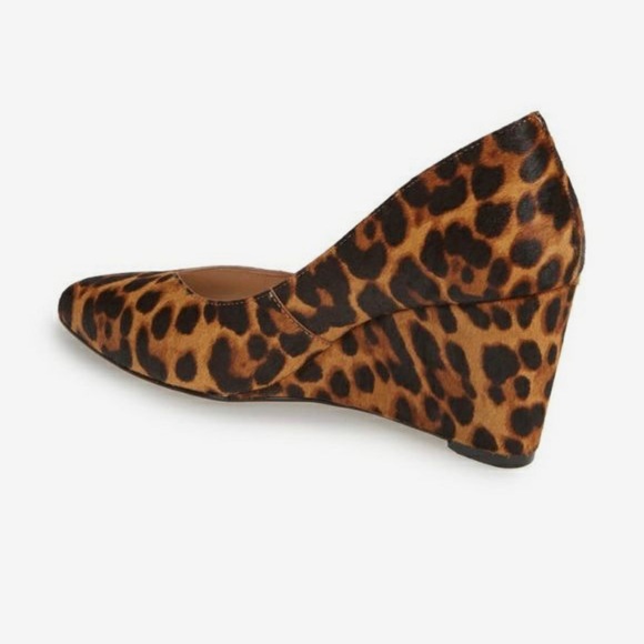 1.State Maeve Kenya Leopard Calf Hair Wedge - Picture 3 of 7